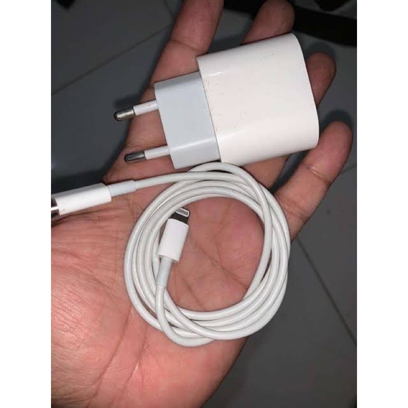 Batok Fast Charger iphone 18 maH, original copotan iphone 11 pro ibox