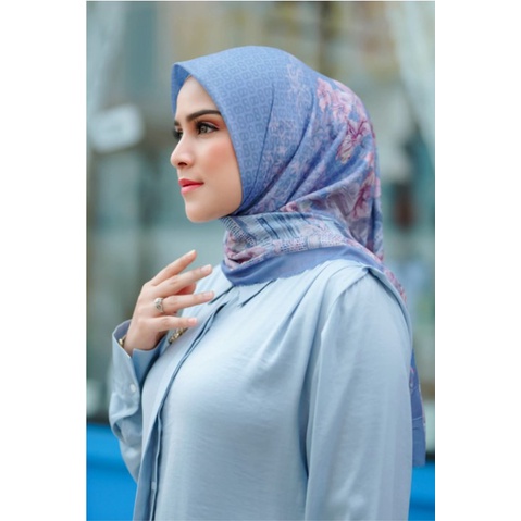 Preloved Buttonscarves (PL) Malaya Series Sky