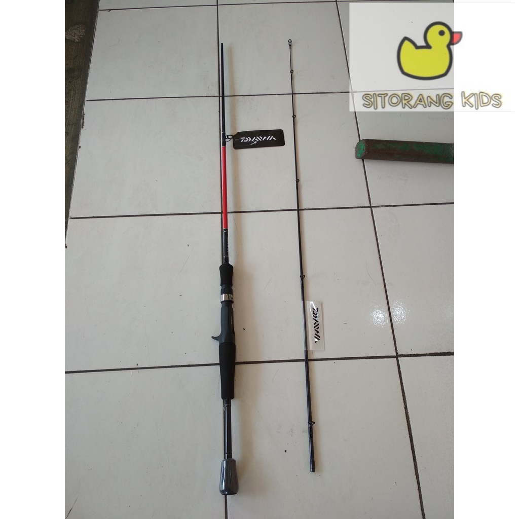 [Promo] Joran Baitcasting Daiwa Crossfire 8-17lb 180cm Merah