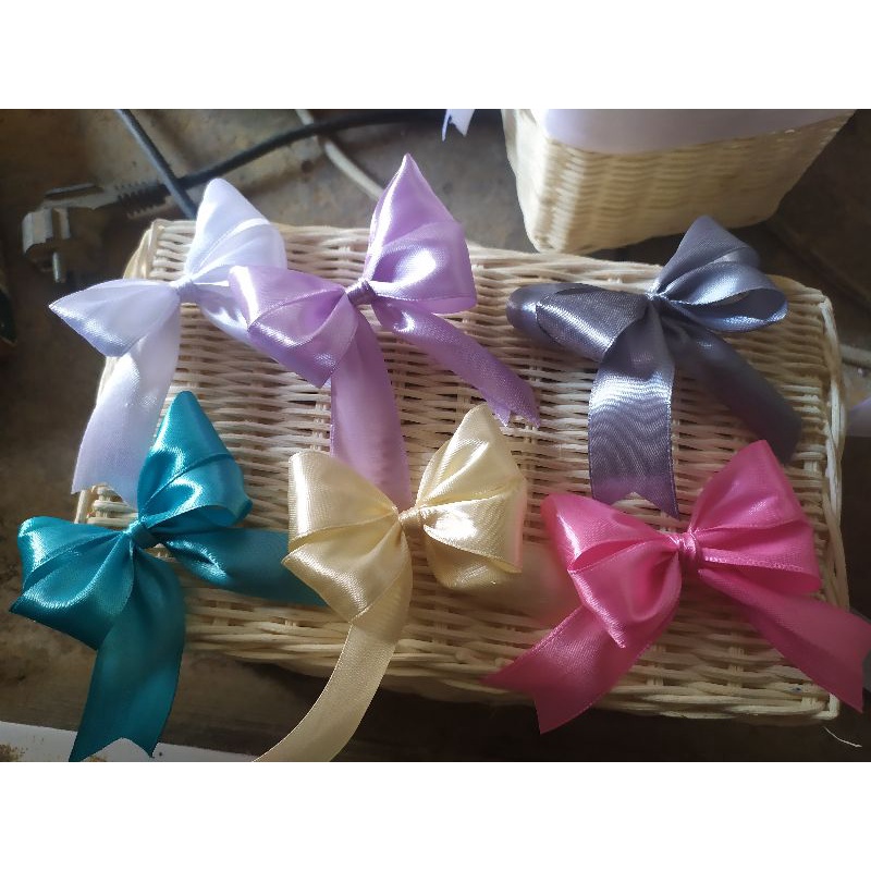 

Pita Satin Siap Tempel Pita Kado Hiasan Souvenir / Hampers Pita Siap Pasang Pita Satin 2,5 cm Pita Satin 1 inch