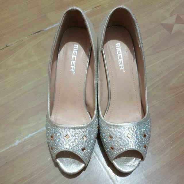Preloved sepatu pesta mecer pollux