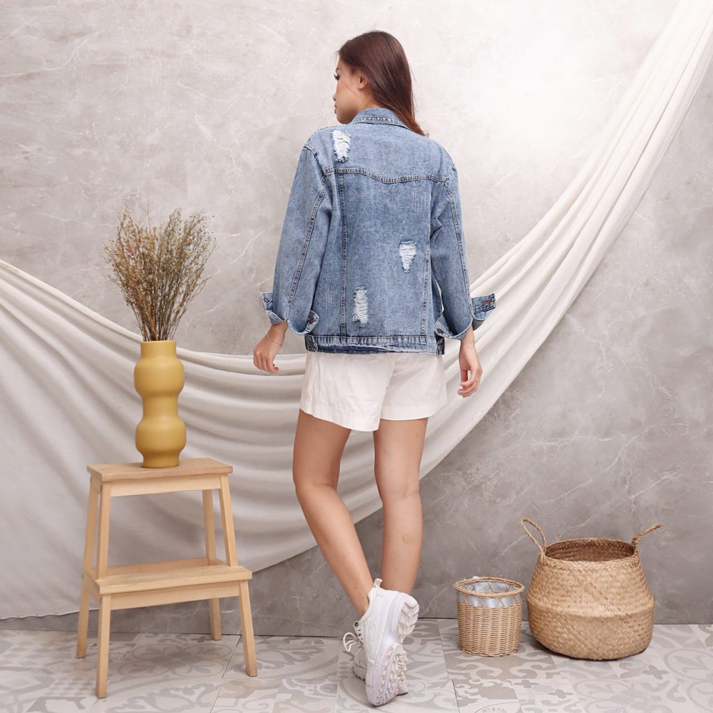 FWR - JAKET JEANS WANITA RIPPED JUMBO SNOW BLUE OVERSIZED KARINA