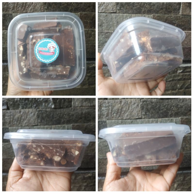

COKLAT LEBURAN SILVERQUEEN BOX 250GR