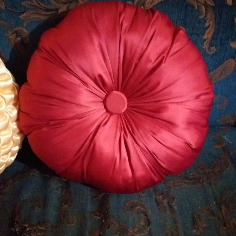 bantal sofa cantik