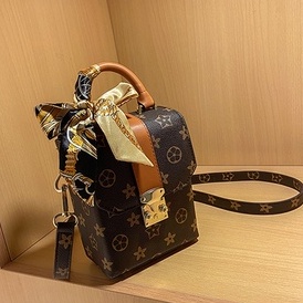 (2PC BISA IKG)GTBI998876300  New arrival  !!! Tas Selempang  Wanita Import Premium Terbaru +Sall