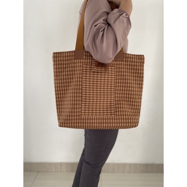 ToteBag Kuliah/TOTEBAG WANITA/TOTEBAG RESLETING/TAS KULIAH/WANITA