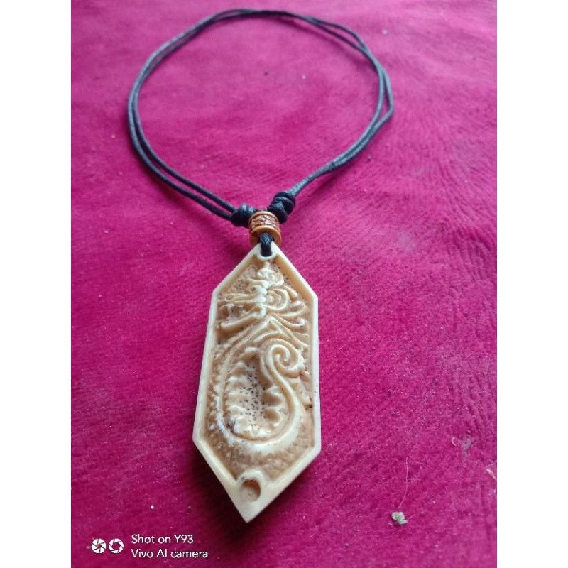 kalung tameng ukir naga replika