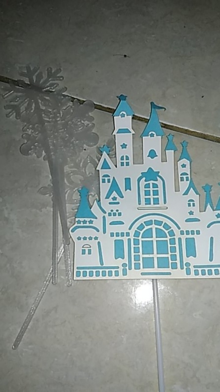 Topper Kue Desain Princess Elsa Frozen Untuk Ulang Tahun