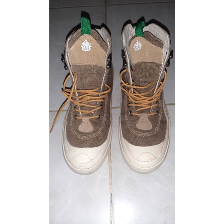 Sage x Los Panturas Sepatu Second