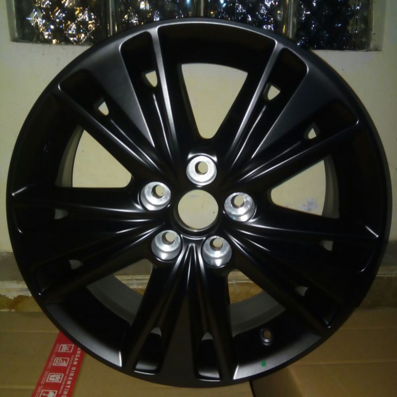 Velg Velek Original Toyota Innova Venturer Ring 17 Asli bukan Replika