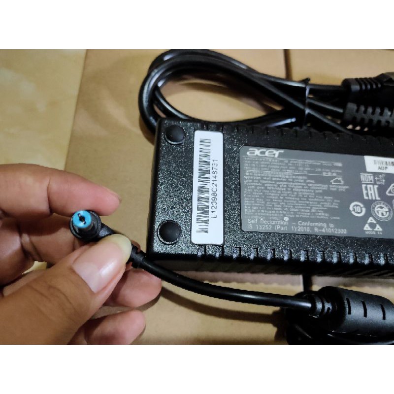 adaptor charger Acer nitro 5 AN515-41 nitro 15 17 135watt