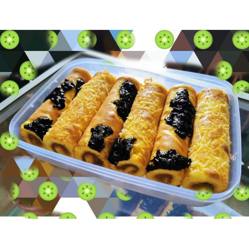 

Paket Bolu Gulung Nanas Mix Topping Prunes&Cheese