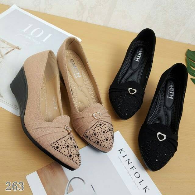 263 Wedges S M I T H