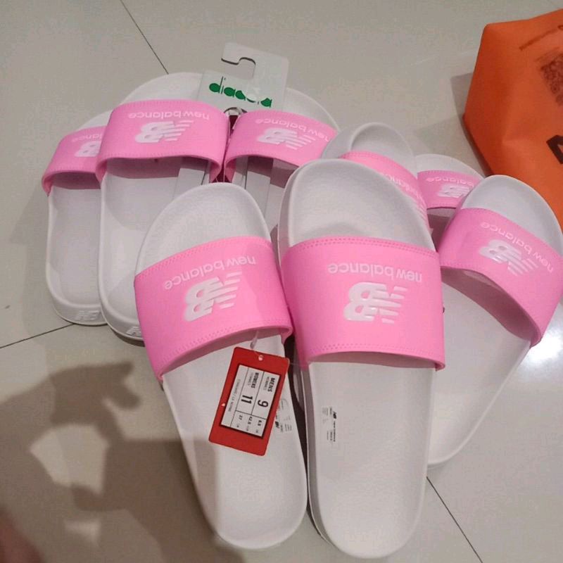sandal new balance Standad/LA Norme