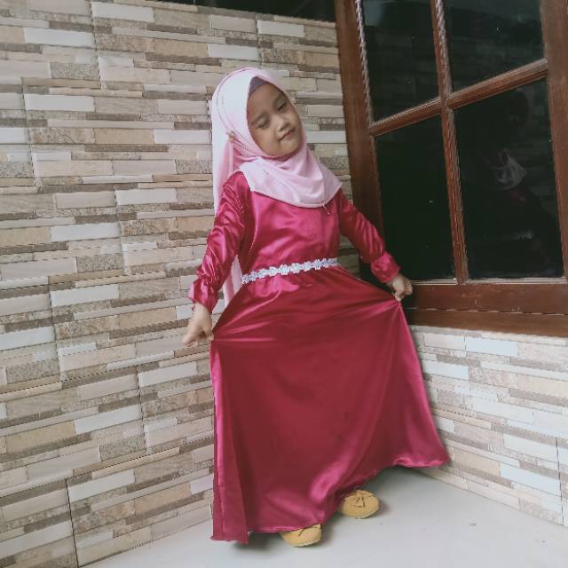 Gamis Polos Merah Bahan Velvet Anak Perempuan umur 2 3 4 5 6 Tahun
