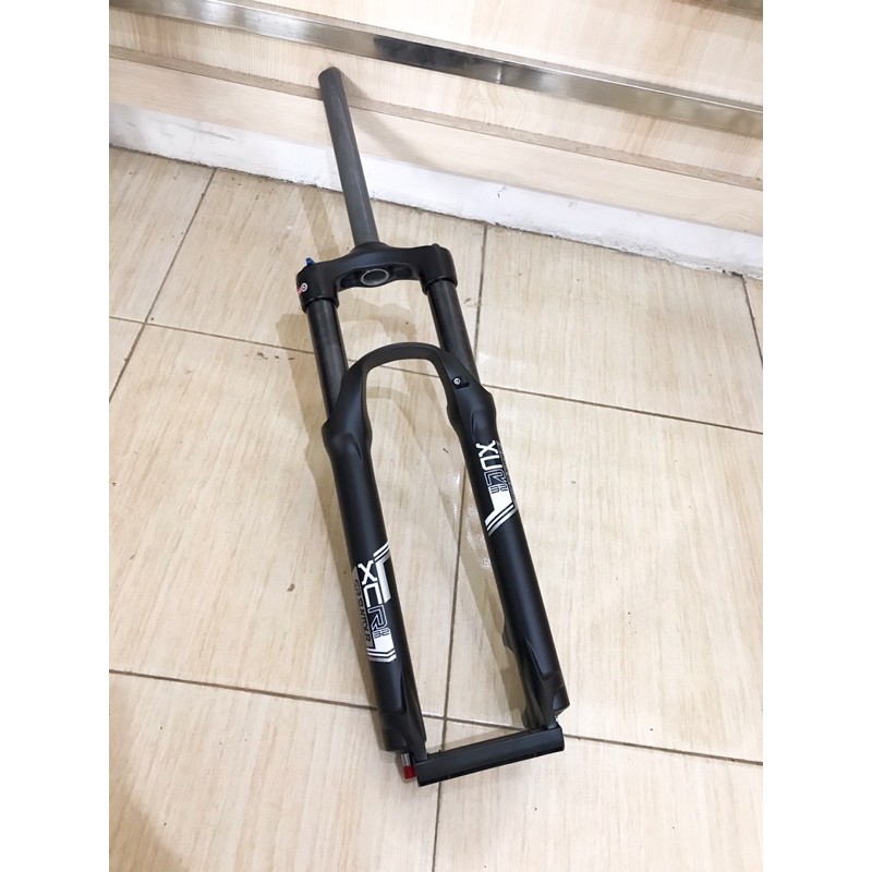 Fork 27.5 Suntour XCR32 Air SF14 non taper travel 120