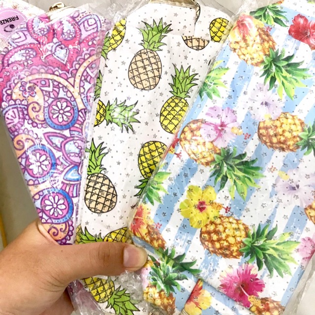 

Kotak pensil tempat pensil tropical