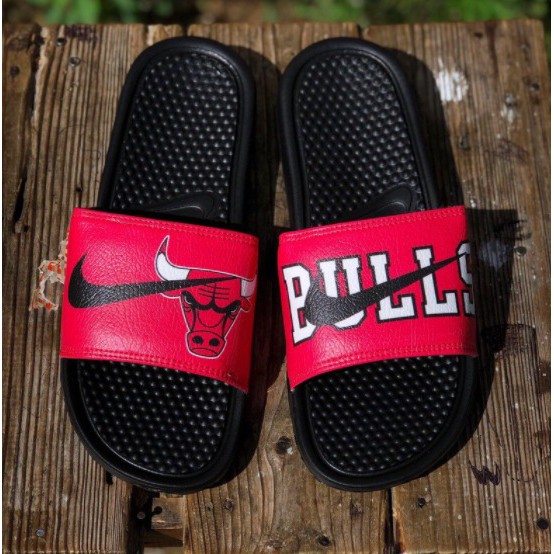 OBRAL..!! SANDAL PRIA WANITA NIIKE X BULLS TERBARU