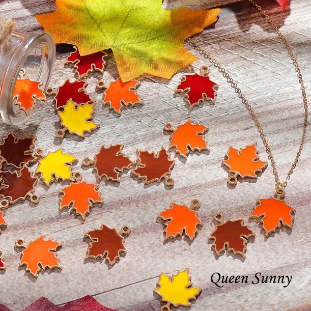 Charm Korea Daun Maple Leaf Enamel Charm Daun Mapel Pendant Liontin Bandul Manik DIY Craft Kalung Ge