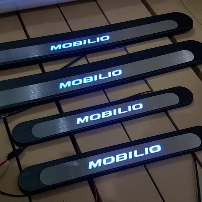 sill plate sill plate samping pintu mobil honda mobilio lampu led biru 4 pcs plastik stenlis tempel