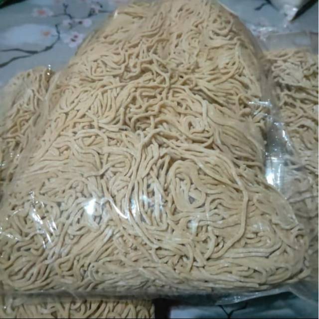 

Mie ayam mentah mie basah keriting tebal