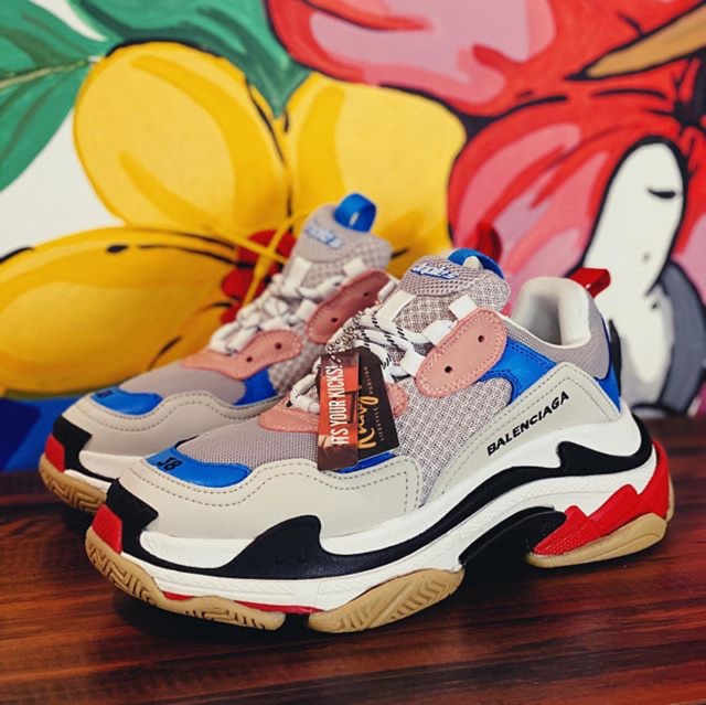 BALENCIAGA TRIPLE S GREY PINK