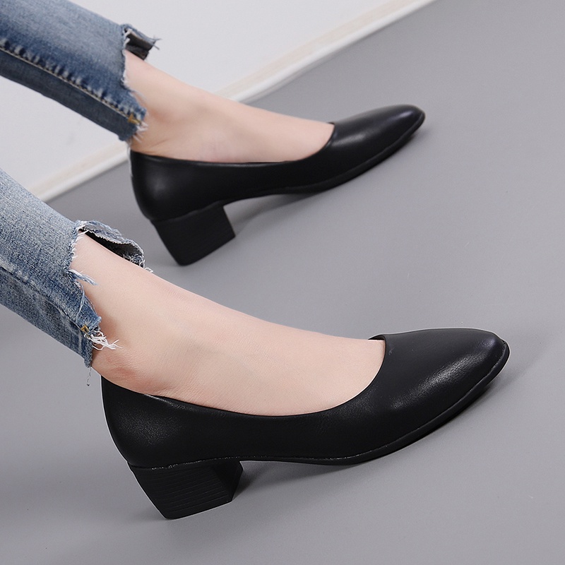 Workswell Sepatu Kerja Wanita Leather Low Heels 1.5 cm - 3 cm / Basic Softy Heels Shoes 1.5 cm - 3 cm 5190 (36-40)