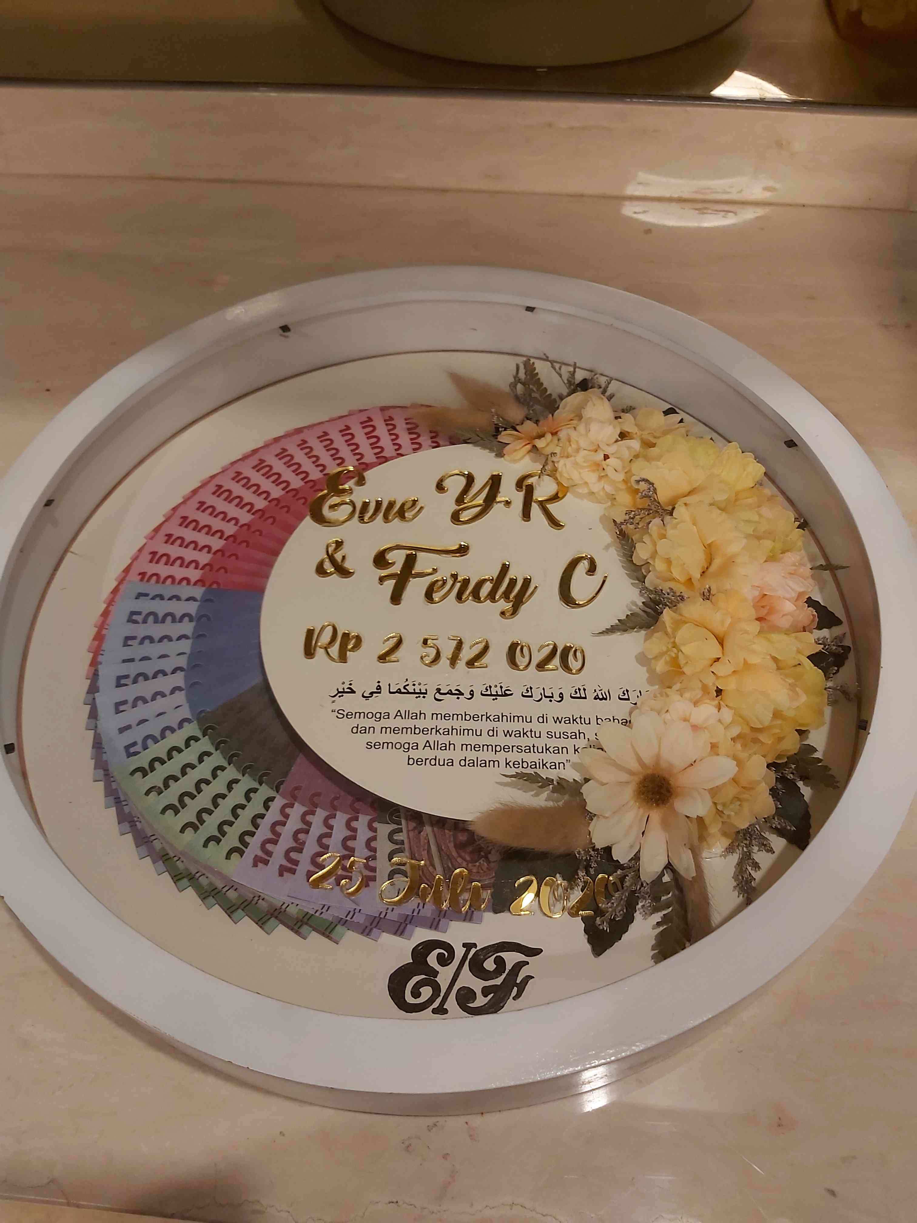 FRAME BULAT FIGURA BINGKAI MAHAR SESERAHAN HANTARAN FRAME BULAT FIGURA BINGKAI MAHAR SESERAHAN HANTARAN