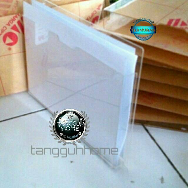 

Tempat brosur atau kertas akrilik ukuran A4