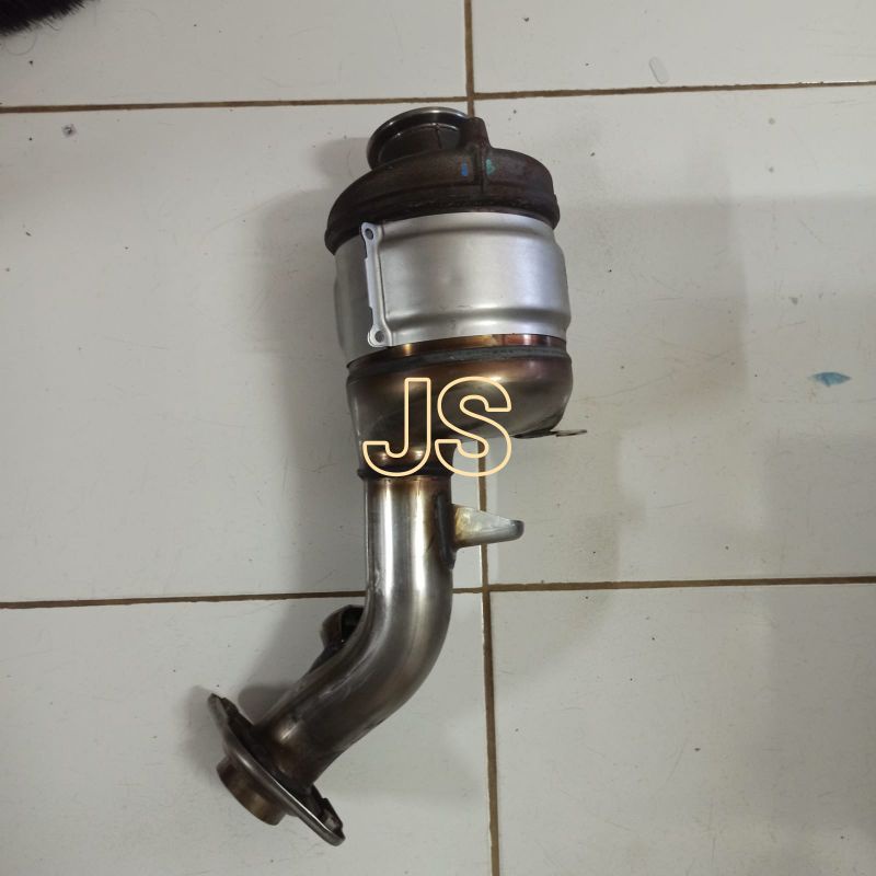 Knalpot Katalis Catalis Manifold Api Innova Reborn Fortuner VRZ Hilux Original Asli