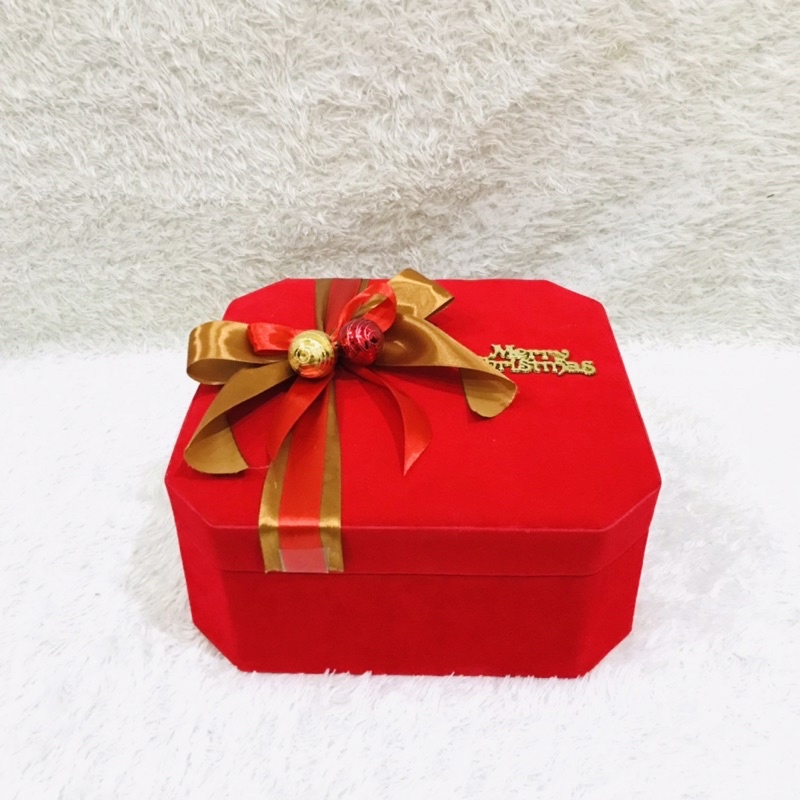 

Box Bludru Segi / box natal / hampers natal