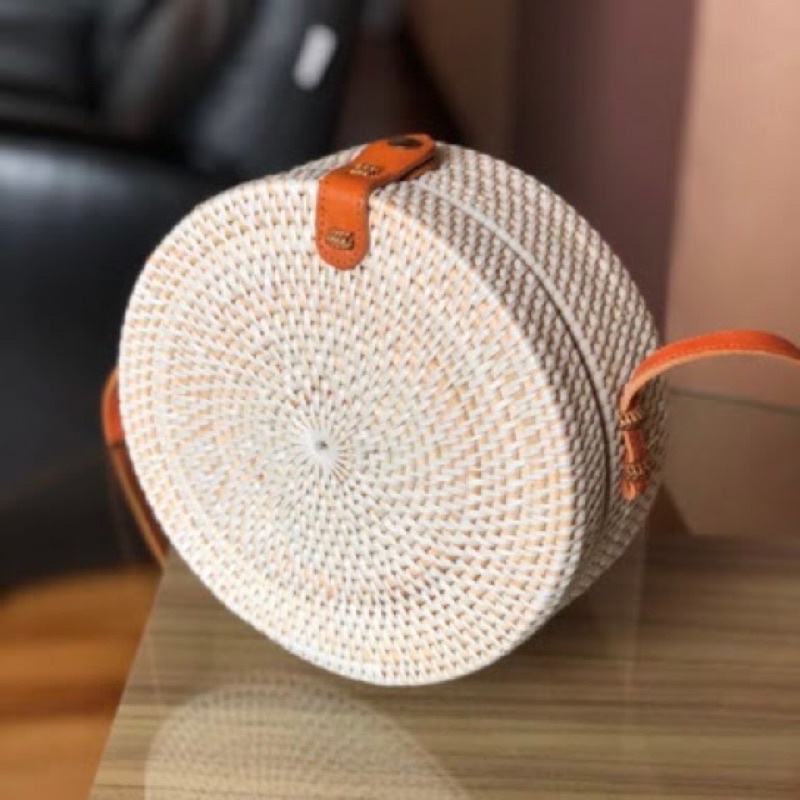 Tas Rotan Polos Sling Bag Bulat Boho Bali Tas Kekinian Tas Bulat Rotan Putih