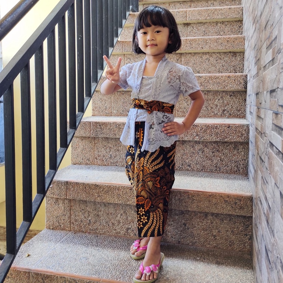 New Setelan Baju Atasan Kebaya Anak Prempuan Set Rok Lilit Instan Batik Jadi Anak Cewek Pakaian Adat