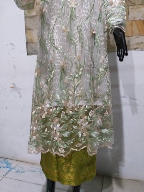 Set long tunic mones putih tulang