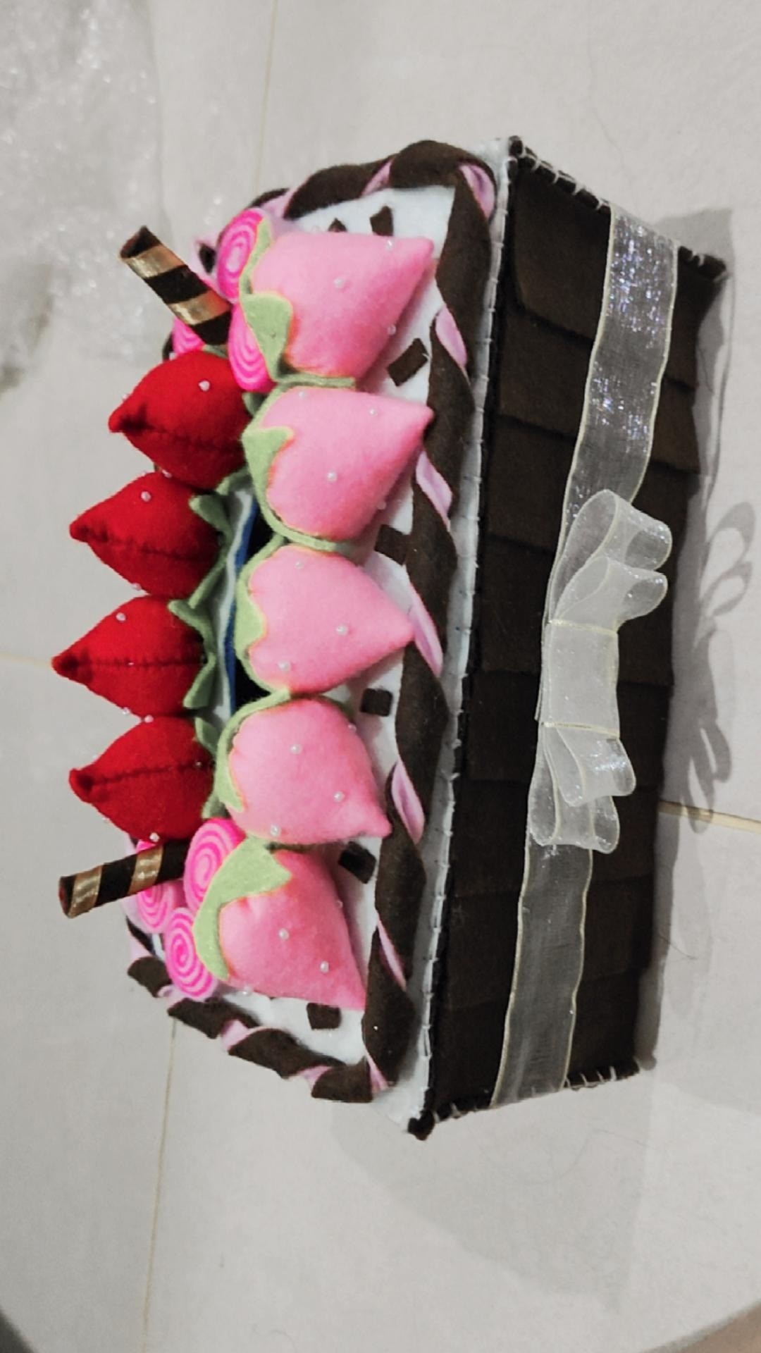 Promo Lebaran Kotis Kotak Tisu Tissue Hias Strawberry Coklat