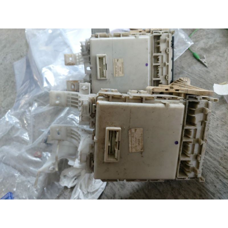 Box Sikring dalam Vios Yaris 2007 - 2012 matic manual