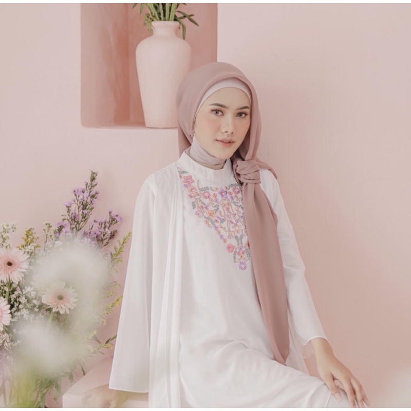 BELLA SQUARE NEW wanra Dusty Milo