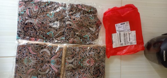 Maura Couple - Sania Ruffle Batik Couple Ori Ndoro Jowi Dnt Garansi Termurah Shopee - Kebaya Modern