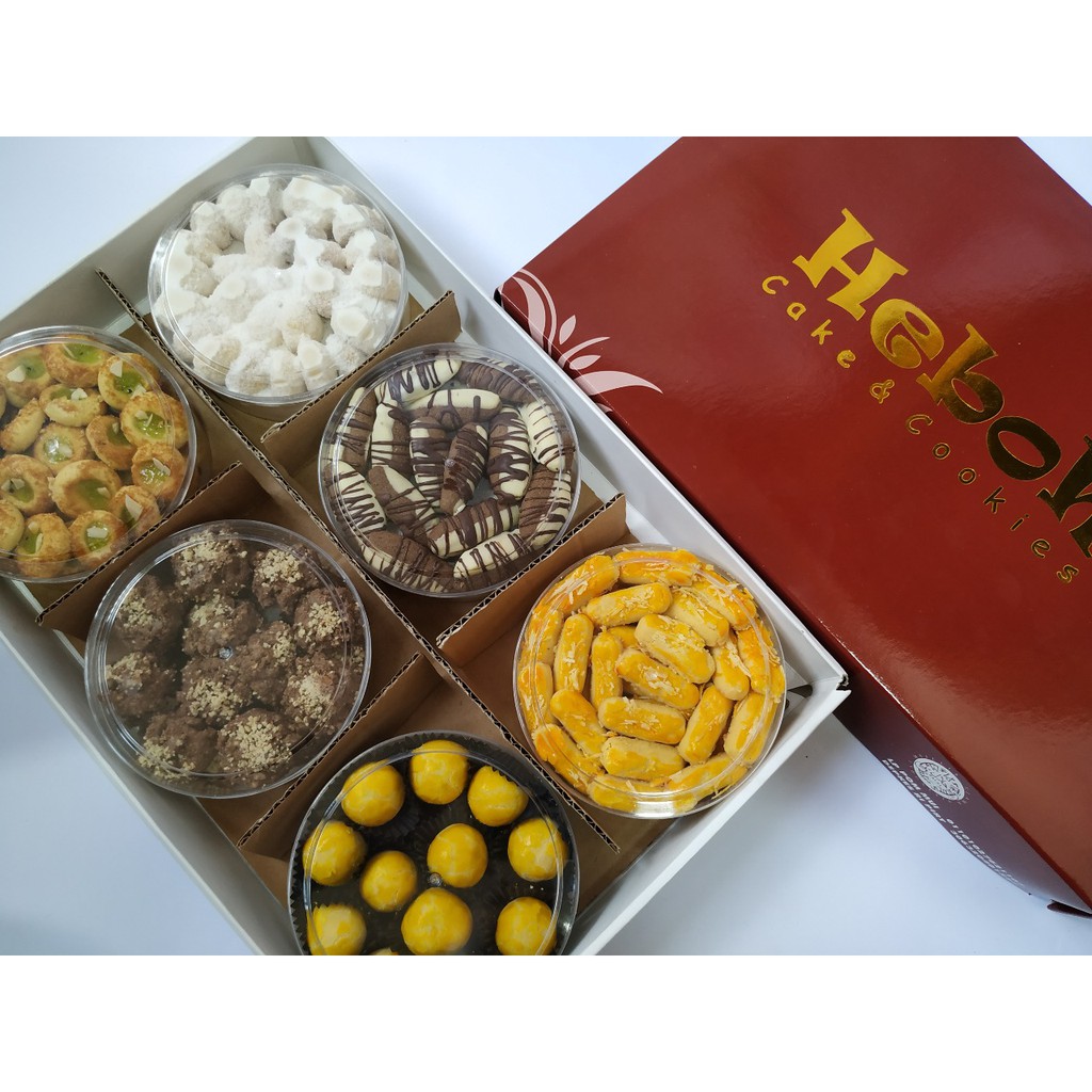 

Paket 21 Kue Kering Lebaran Premium Isi 6 Toples By Heboh Cookies