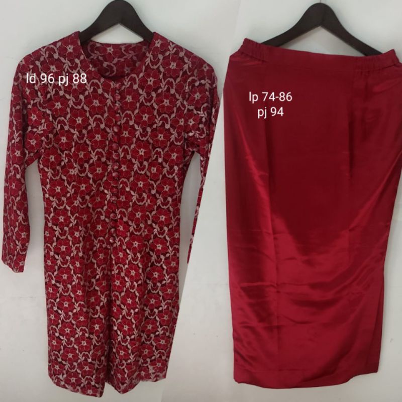preloved bekas set kebaya brukat dengan rok satin karet
