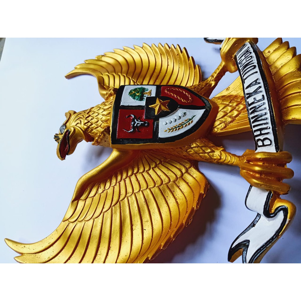 Pajangan Dinding Garuda Pancasila 3 Dimensi Lambang Negara Logo Burung Garuda Gold Timbul Fiber