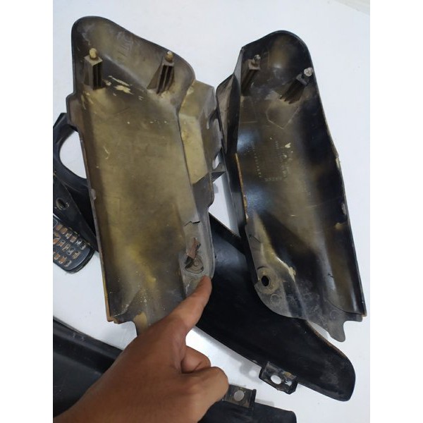 Honda Astrea Grand Bulus Body Astrea Grand Bulus Original Cover Body Grand Bulus Ori Box Aki Astrea Shopee Indonesia