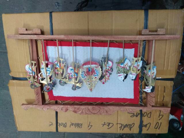TERMURAH! TERLARIS! BEST SELLER Mainan Anak Edukatif Miniatur Pagelaran Wayang - Souvenir Unik Jogja