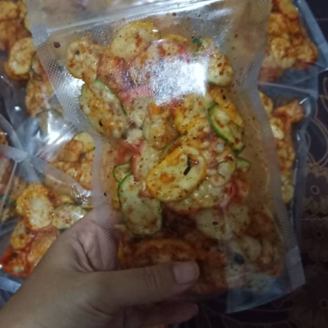 

Kerupuk seblak kering