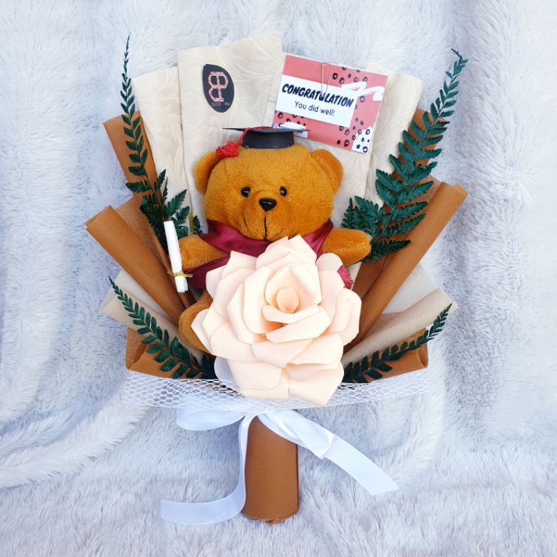 Buket bunga kertas dan boneka murah