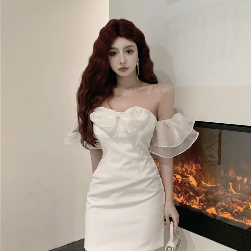 gaun gaya korea off-the-shoulder bengkak tulle bow tube top dress sexy ruffled one-shoulder white ba