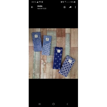 Batik garutan biru elektrik