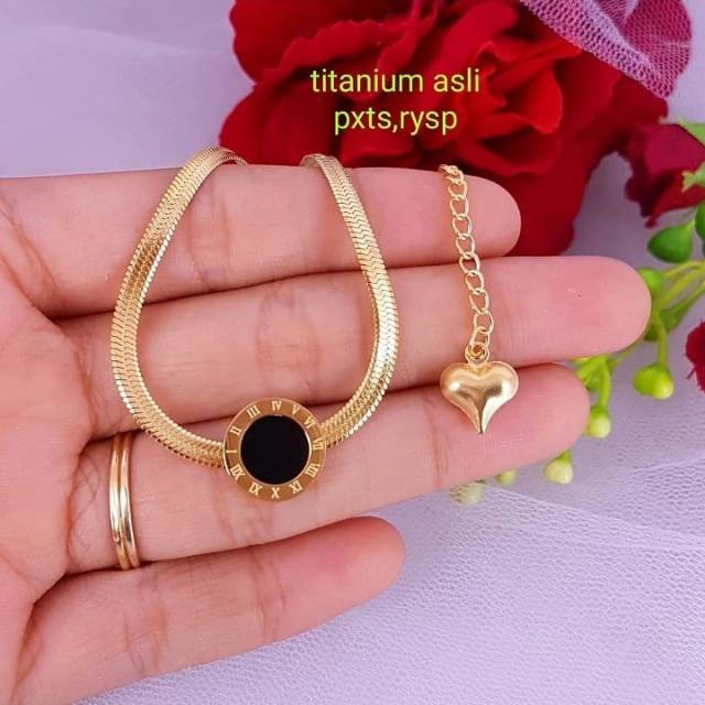 Kalung titanium asli ,tidak luntur,bisa dipake mandi