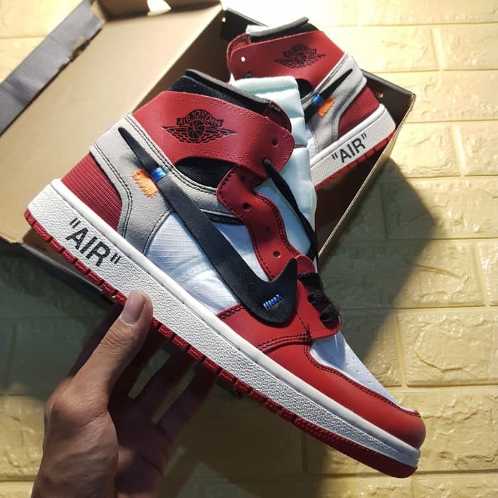 Sepatu Nike Air Jordan 1 High Off White Chicago