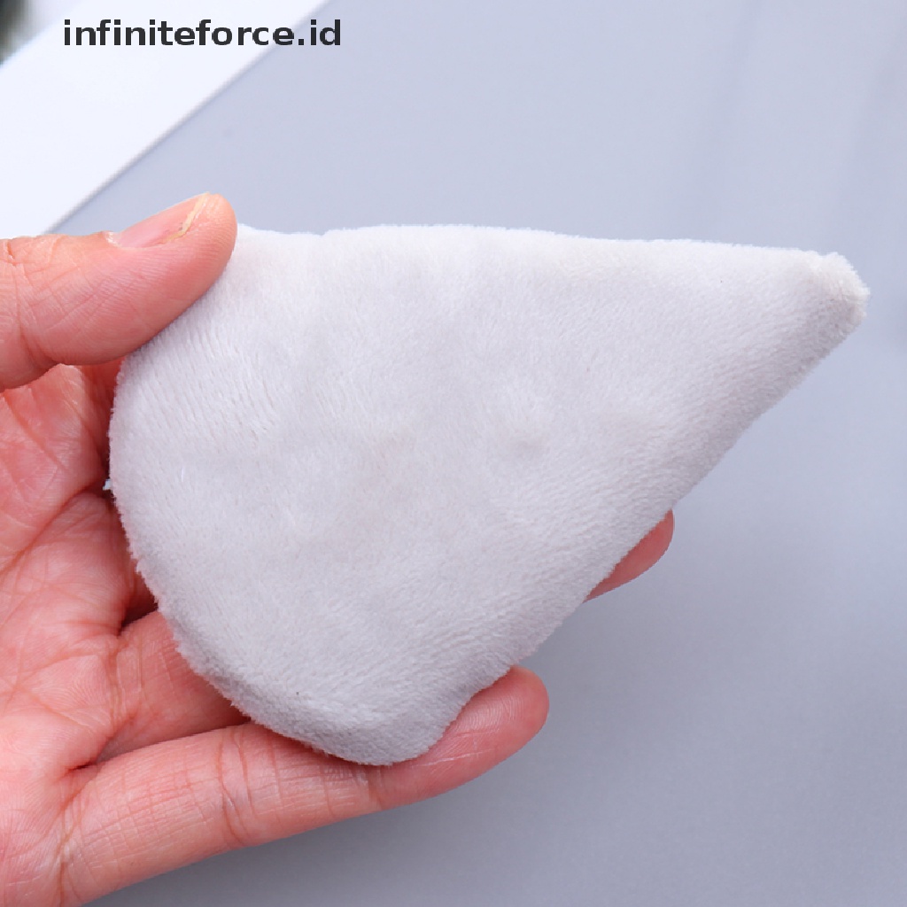 Infiniteforce.id Spons Puff Mini Bentuk Segitiga Bahan Katun Satin Velvet Untuk Makeup / Kosmetik Wanita